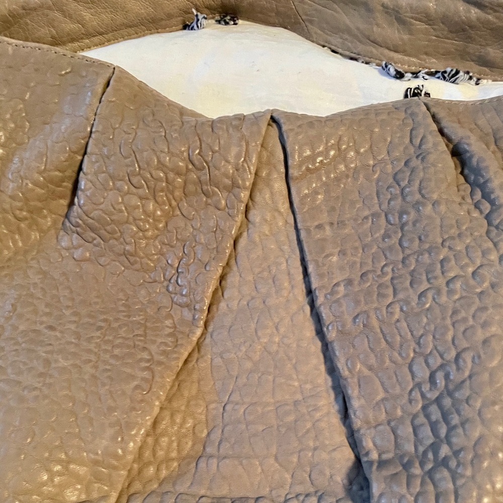 Taupe pebbled leather large hobo - Picture 3 of 4